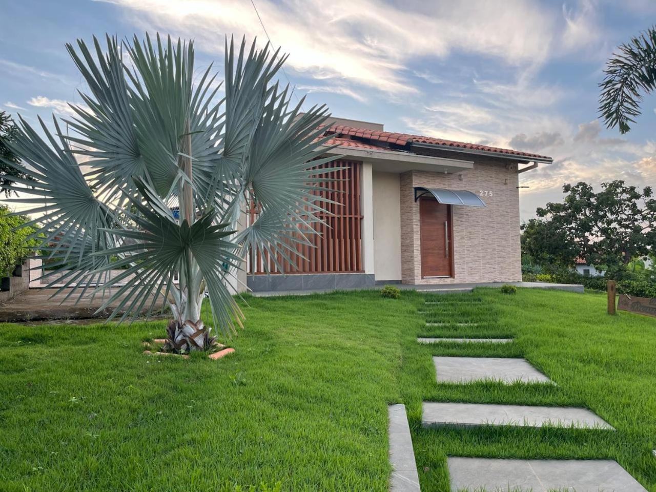 Casa Com Piscina Vista Para Lago, 03 Quartos Confortaveis Capitólio المظهر الخارجي الصورة