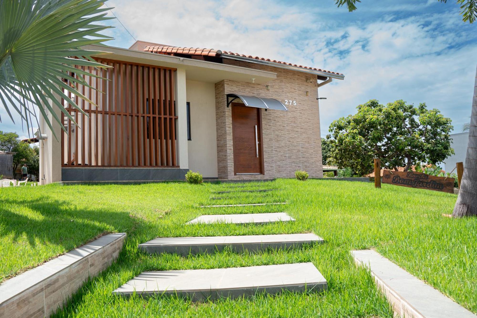 Casa Com Piscina Vista Para Lago, 03 Quartos Confortaveis Capitólio المظهر الخارجي الصورة